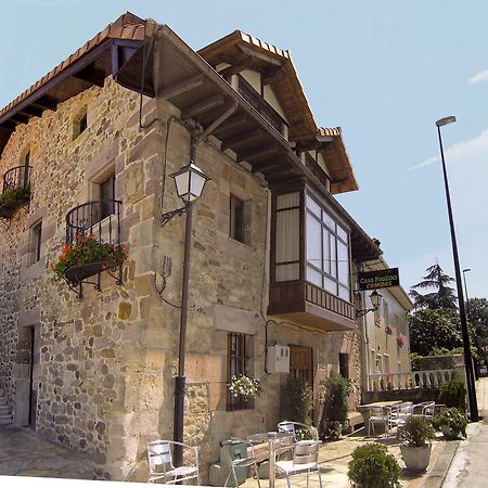 Hotel Casa Paulino Corrales De Buelna Exterior foto